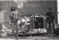 The band Beatové družstvo in concert in Dasnice near Sokolov, 1988