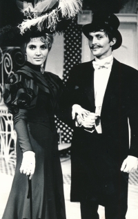 Lída Engelová with her brother Tomáš, National Theatre, 1970