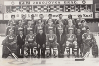 Vladimír Nadrchal in the jersey of ZKL Brno (successor of the Red Star) in the first half of the 1970s. He is sitting in the first row on the left, and on the right is his colleague Vladimír Dzurilla. In the front row from the left are Brno and national team legends Jaroslav Jiřík, Oldřich Machač and Josef Černý. In the third row from the right stands the fourth player from Prague 1972 World Champion, Richard Farda