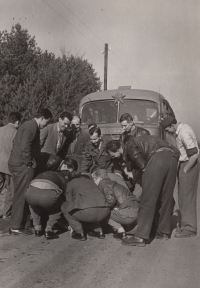 Vladimír Nadrchal (in the middle) in front of the bus that took Red Star Brno to the match in Bratislava. The picture is from the first half of the 1960s