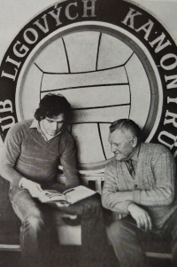 Ladislav Vízek (left) with the legendary cannon player Josef Bicano in the mid-1980s