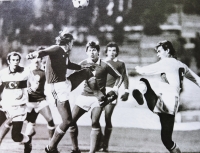 Ladislav Vízek (back centre) in the qualifying match for the 1982 World Championship. The opponents were the Turks, played in the bitter cold at Strahov, Czechoslovakia won 2:0