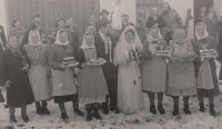 Wedding photo of Charles' sister Bozena, mother (second from left)
