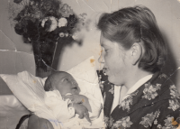 Birth of first child, 1960