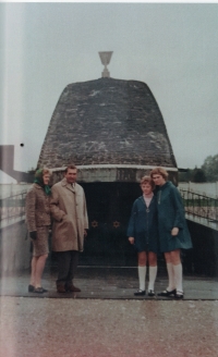 In Dachau with family