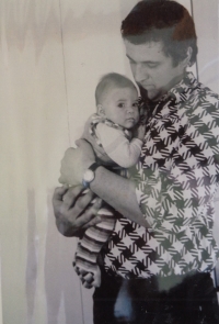 Vladimír Frenzl with his son Jakub in 1980