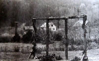 The place on the school playground in Dolní Bečva where four resistance fighters were executed on 9 November 1944