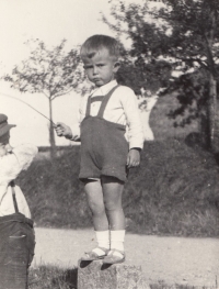 Four-year-old Jiří Cimrman in Pomněnice