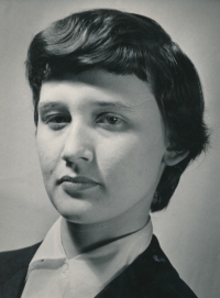 Jarka Šulcová (née Stuchlíková) in uniform of the Czechoslovak State Airlines (around 1958)