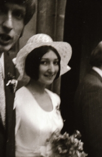 Wedding photographs of Lydia and Jan Mamul, 1972