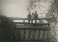 Water gate of the pond above the mill, probably 1943