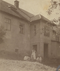 Entrance to the residential part of the mill in Trhová Kamenice