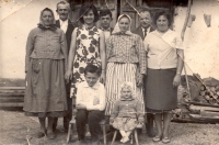 The Bláha family, who had emigrated to Czechoslovakia after the war, came to visit the Bradáč family in the 1960s.