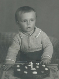 Jaroslav Piják ml., první narozeniny, 1947