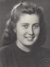 Blanka Pálková in her graduation photograph, 1950