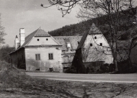 Dobrkovický mill, where Jana Pešková has had a studio since the late 1970s