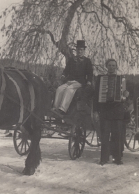 Carnival processions in Valeč in the 1950s, Vilém Dedecius as a horse-drawn carriage driver