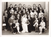 Josef Šplíchal (top row, third from left) with his family at the wedding