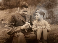 Karel Dlabola with his father in 1944