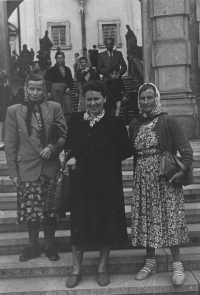 Relatives from Austria, mother in the middle, probably early 60s