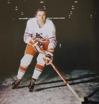 Václav Nedomanský in a Toronto Bulls jersey in the 1974/75 season