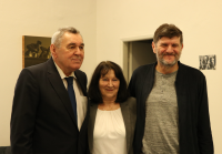 In February 2024, Václav Nedomanský met with field hockey player Alena Mejzlíková Kyselicová, the 1980 Olympic silver medalist from Moscow, at the Memory of Nations studio in Prague. Standing on the right is Memory of Nations documentary filmmaker Miloslav Lubas