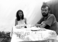 With his wife Hana in the 1980s at the home of his friend Petr Holub in Zálezly, South Bohemia