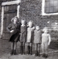 Anna Žátková (on the left) / around 1943