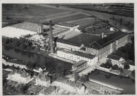 Továrna Spinerei z nadhledu na pohlednici, Bamberk, 1943