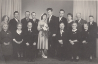 Jan Rosa with his wife and family in a wedding photo. From the left: Zvěřina, mother-in-law Bažantová, uncle Zvěřina, father Jan Rosa, Paula Kordová, aunt Hermína Tanková, née Kordová, Hrubá standing from left, cousin Jiří Neumann, husband Hrubý, father-in-law Oldřich Bažant, Hradec Králové, 1959