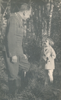 Three-year-old Dagmar with her father Jaroslav Chloupek, 1937