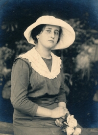 Tchyně Marie Warausová