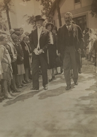 Marriage of Marie Udržalová in Roveň - sister of her mother Libuše Paukertová-Leharová, 22 July 1930