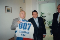 Ladislav Kubizňák with Jiří Paroubek, Riga 2006