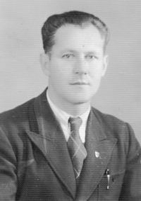 Father of the witness Jan Sahanek in 1943