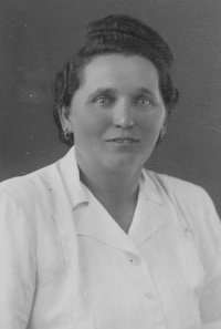 Mother Vlasta Sahánková in 1943