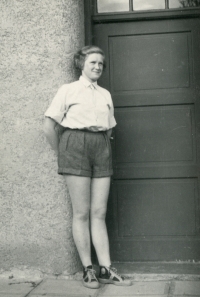 Antonie Tichopádová at age 18, 1952