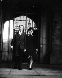 Olga Jaroňová with her husband after graduation, 1967