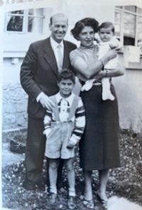 The Weiner family in Ecuador, left to right: Max, Michal, Hana and Ivonne, 1950s