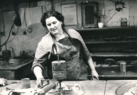 Jaroslava Hoťová´s mother Ludmila Metenková at work, Drupta Libeň, 1970s