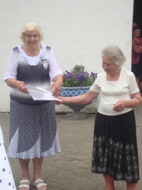 Antonina Ponomarenko on the left, Irena Malinska on the right, summer 2011