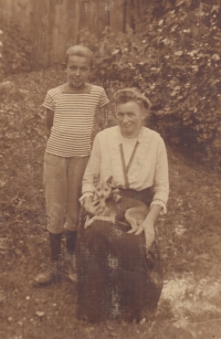 Father of the witness František Chládek with his adoptive mother, 1917