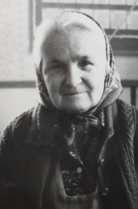 Maminka pamětníka Božena Stehlíková (1911–1983)