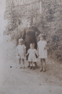 Ludmila Petrova's mother and siblings