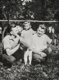 Antonín Najser (left) with his brother Jan Najser and Liduška Šikulová in 1958