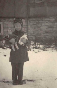 Helena Bračíková (Bychová) in her childhood