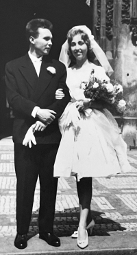 Zdenek Weitosch with Jarmila Macakova, wedding, 1961