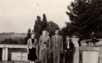 1959 in Bytiz Little boy Pavel Záleský with relatives on the day of his father's visit in prison