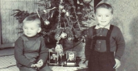 1958 On the right Pavel Záleský, on the left his brother Petr, on the pictures left his father Petr, on the right his father's brother František, both in prison at that time