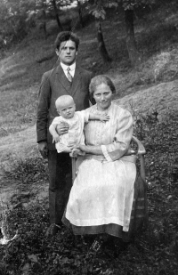 Father Josef with mother Gertruda and brother Alfred